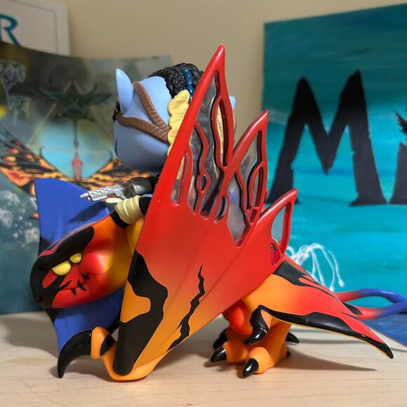 Avatar Movie Jake Sully as Taruk Makto Atop a Banshee Funko Pop - Picture 2 of 4